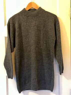 Vintage Mathias Mock Neck Sweater Made in USA Women’s Medium Gray Textured Knit